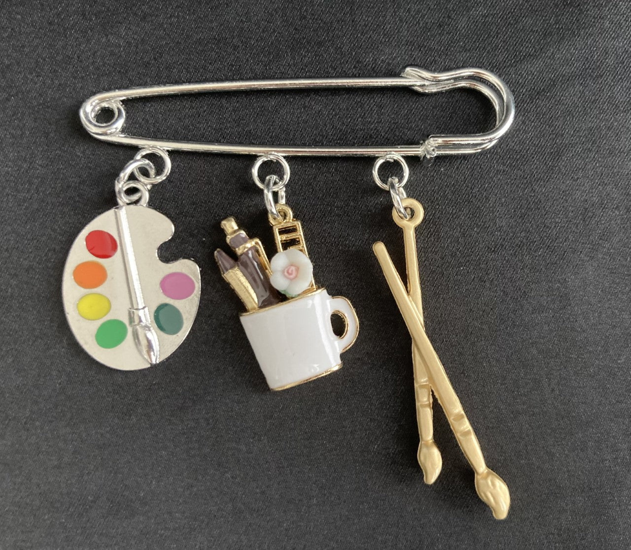 Painter/Artist Brooch Pin